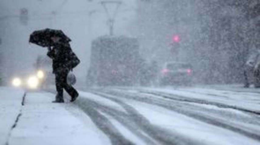 Погода в Украине: снегопад и гололедица