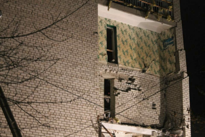 Взрыв в пятиэтажке Стаханова разнес межквартирные перекрытия