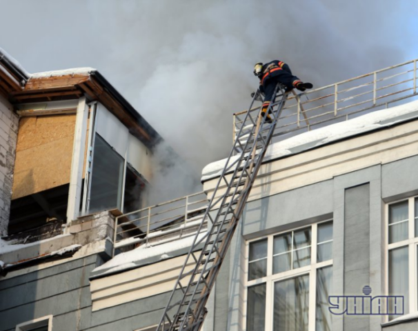 Сгорел дом с самыми дорогими квартирами в Киеве 