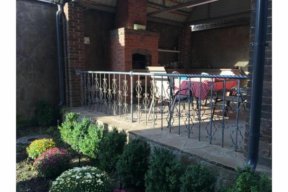 Продажа 3-комнатной квартиры 95 м², Севастопольская ул., 67а