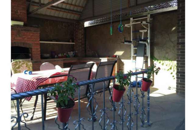 Продажа 3-комнатной квартиры 95 м², Севастопольская ул., 67а