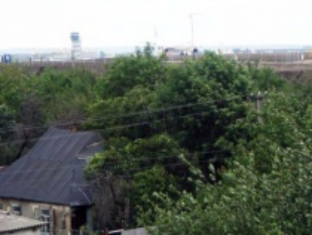 Переселять жителей прилегающих к аэропорту поселков нет оснований 