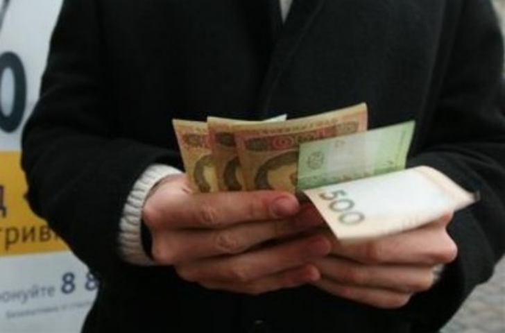 Украинцы стали тратить больше денег и спасли экономику