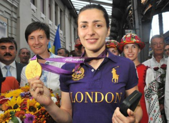 Львов таки выделил олимпийской чемпионке обещанную квартиру 