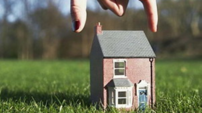 В Украине сложно купить жилье, не рискуя