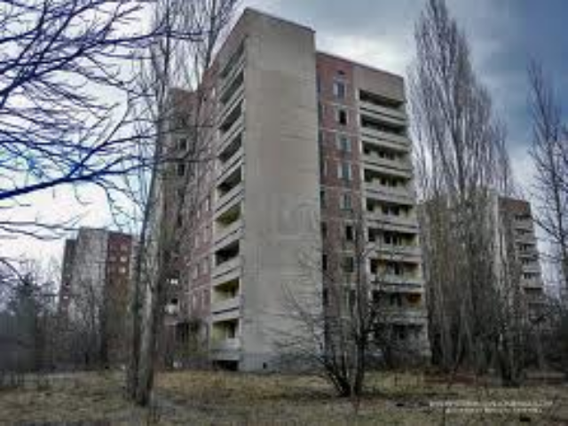 За десять лет в Припяти взорвут все дома