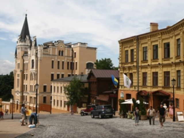 Киев Андреевский спуск ночью