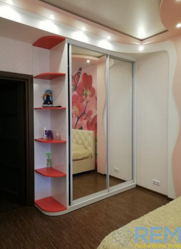 Продажа 3-комнатной квартиры 108 м², М.малиновского ул., 53А