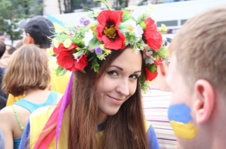 Украинцы молодежь. Молодые украинцы. Причёска молодии украинцы. Хохлы молодежь.