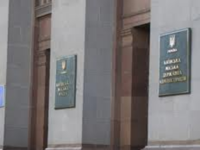 Киевсовет выделил землю для строительства жилья работникам метро и прокуратуры 