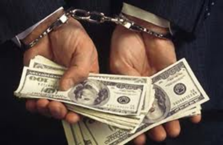 Чиновники "відмили" на квартирі 1,2 млн грн
