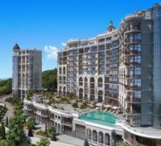 Новостройки Крыма: стоимость катастрофически падает, стройки "морозятся"
