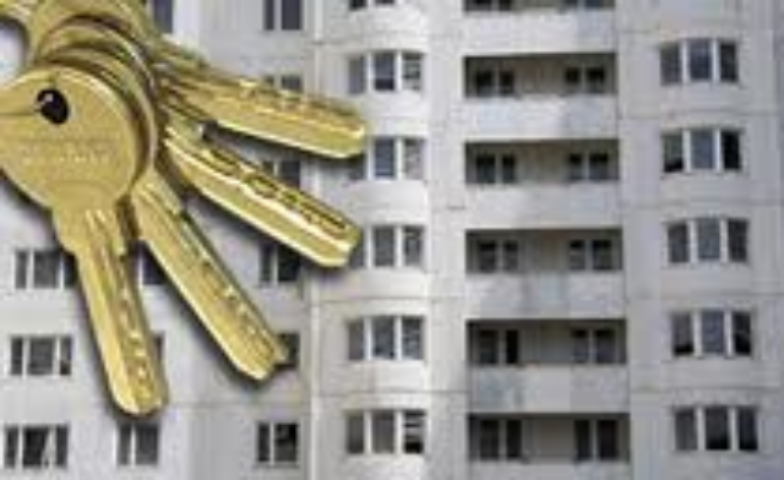 Работникам Зачепиловской центральной районной больницы раздали три квартиры