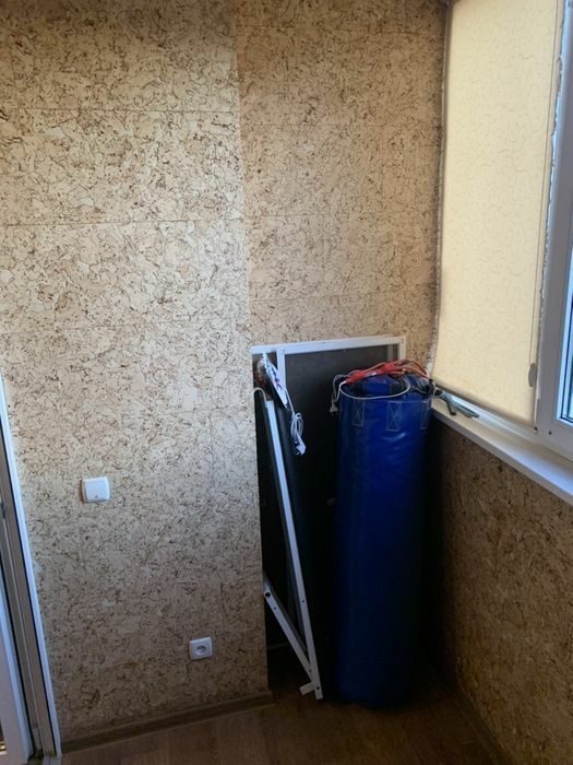 Продажа 3-комнатной квартиры 63 м², Амосова ул., 21