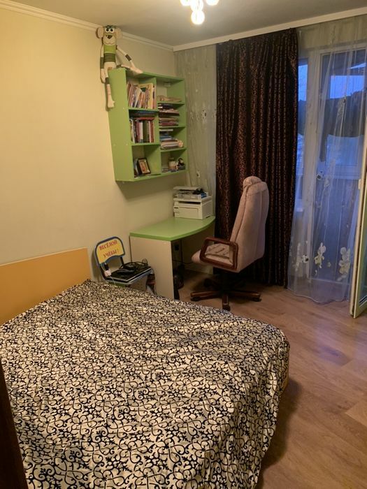 Продажа 3-комнатной квартиры 63 м², Амосова ул., 21