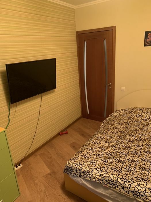 Продажа 3-комнатной квартиры 63 м², Амосова ул., 21