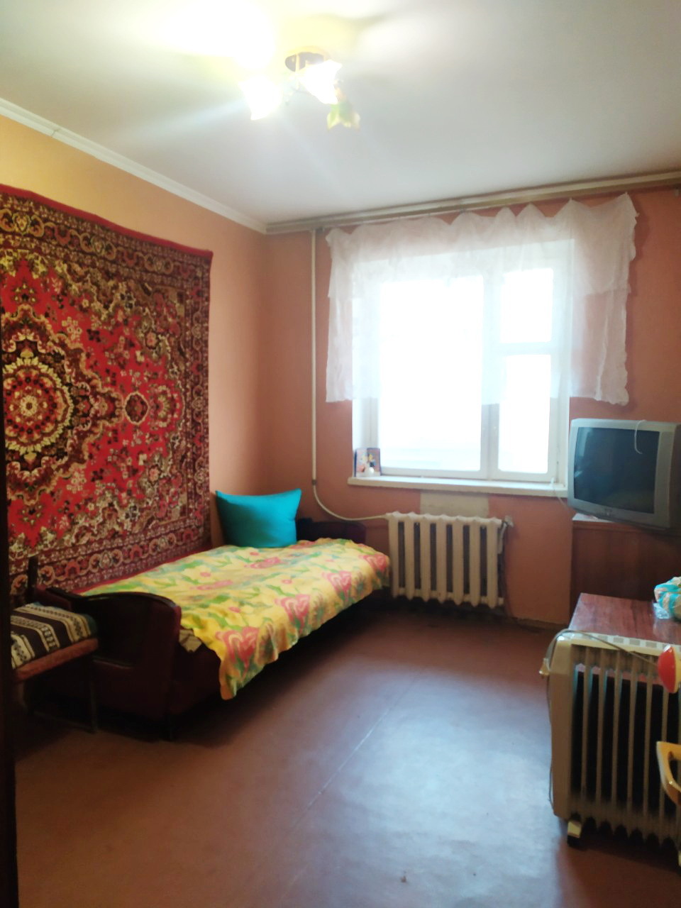 Продаж 2-кімнатної квартири 52 м², Крилова вул., 52