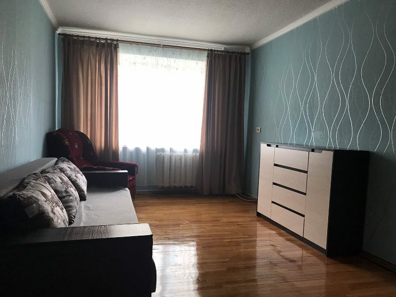 Продаж 1-кімнатної квартири 30 м², Поштова вул., 163/51