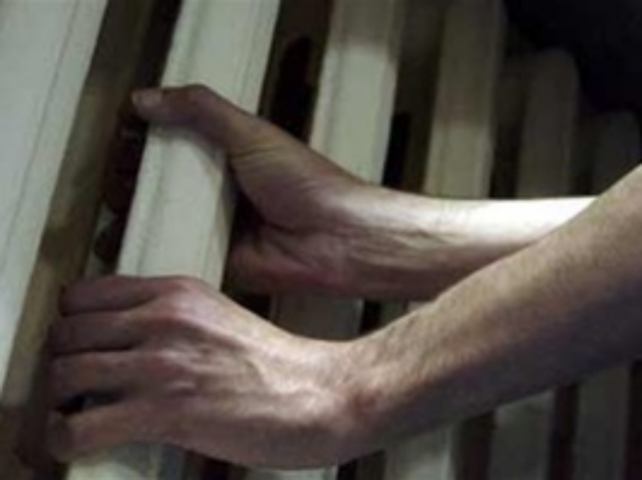 Законопроект: должников больше не будут выселять из квартир?