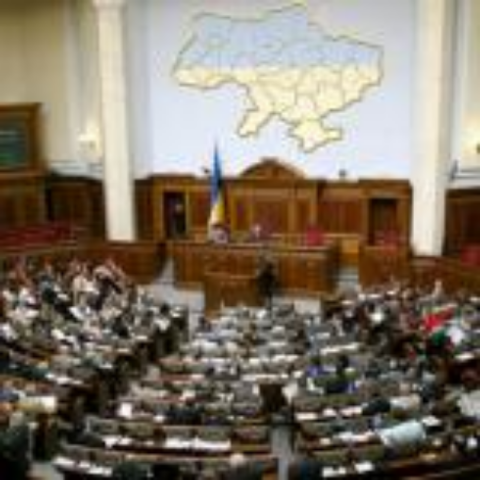 Рада отказалась назвать депутатов, получивших квартиры за государственный счет