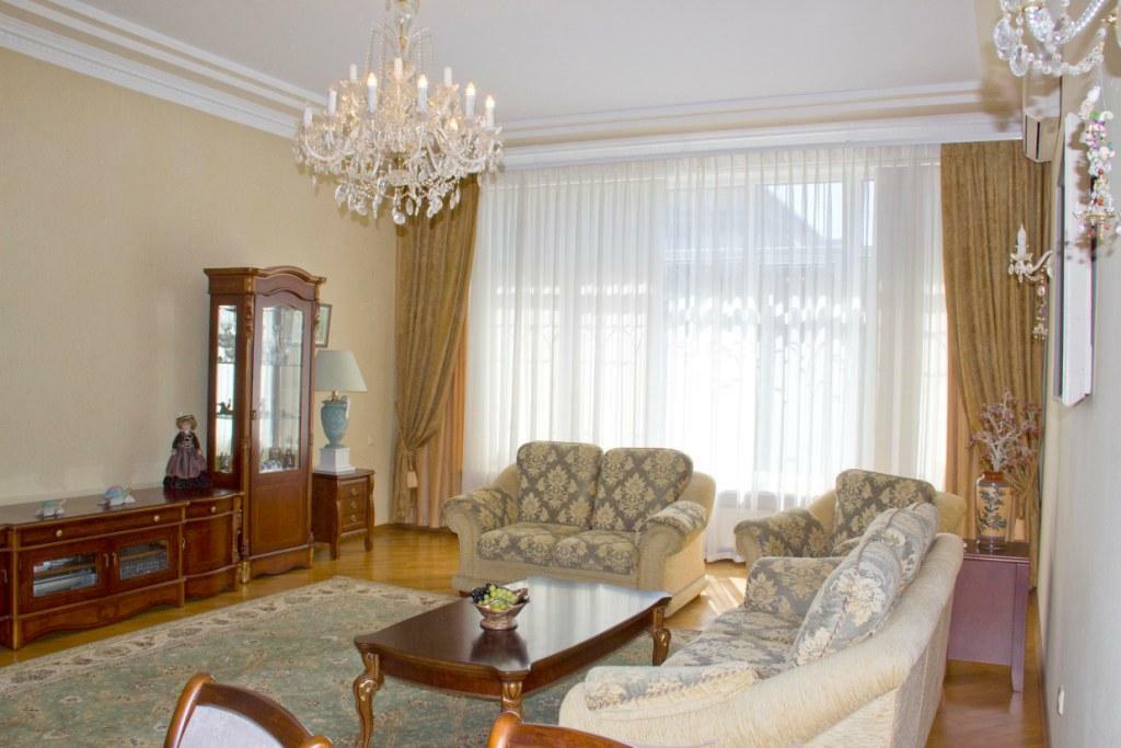 Продажа дома 380 м², Елочная ул.