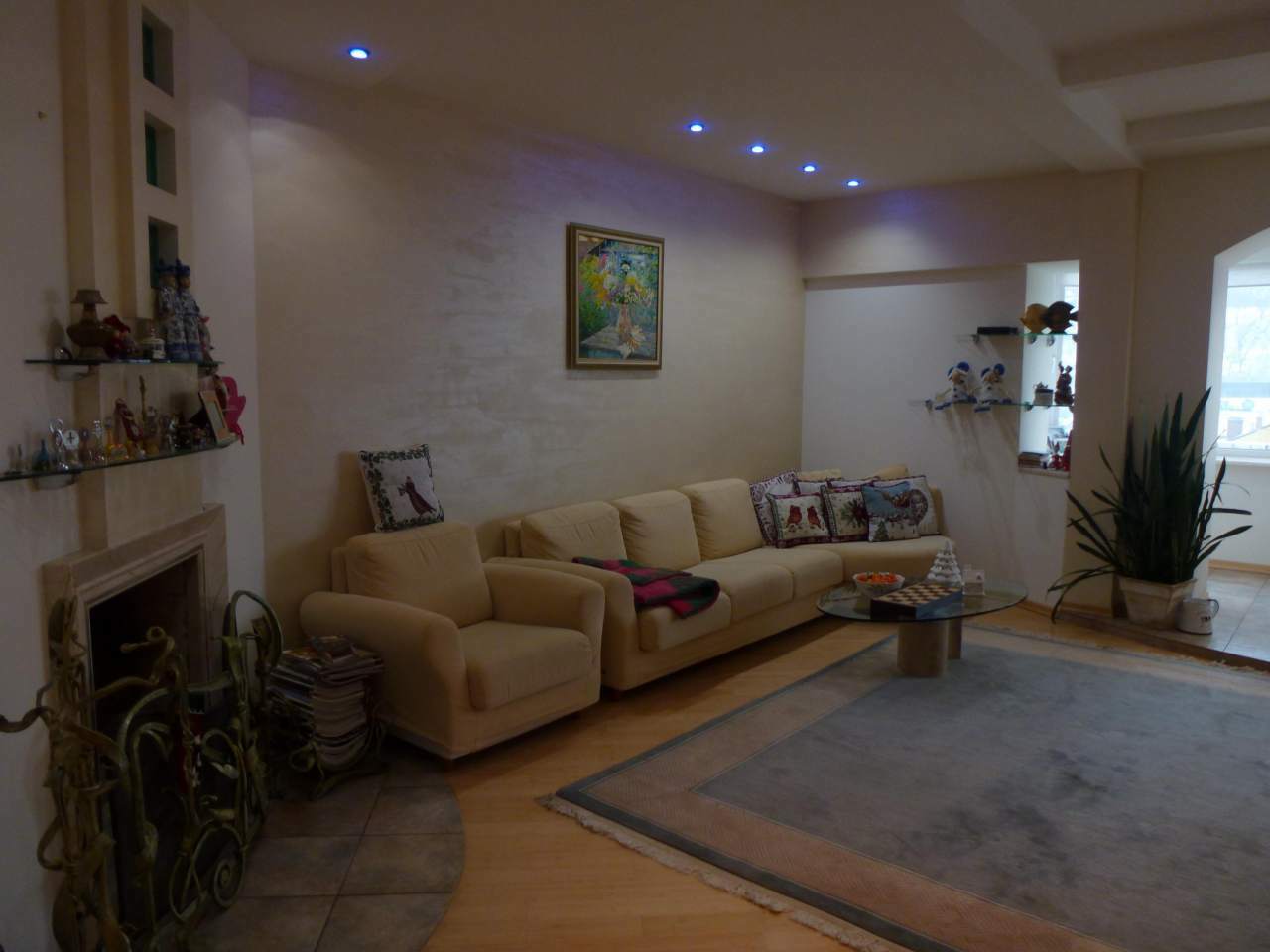 Продаж 4-кімнатної квартири 128 м², Костянтинівська вул., 10