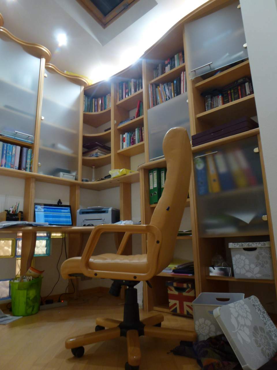Продаж 4-кімнатної квартири 128 м², Костянтинівська вул., 10