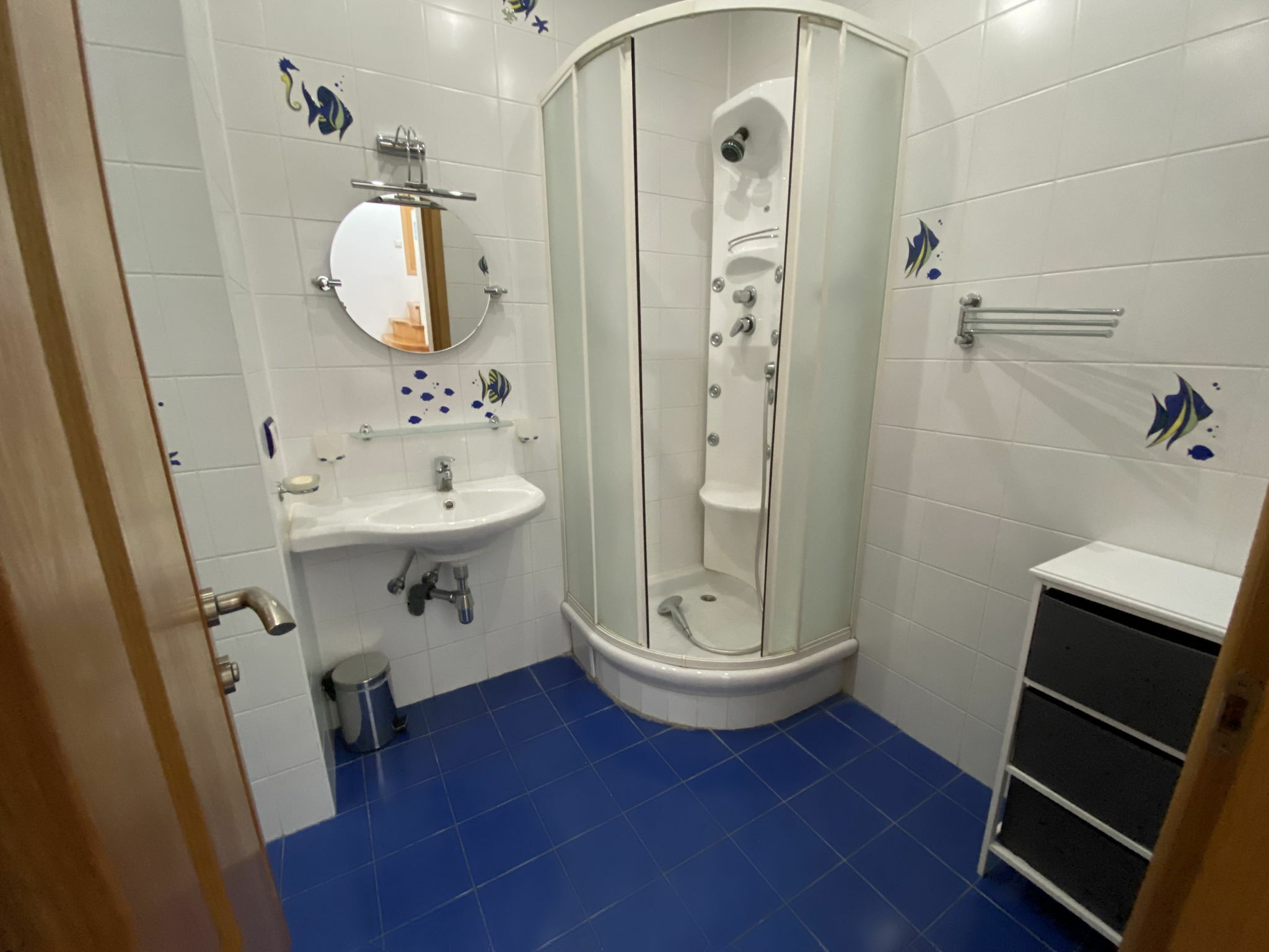 Продаж 4-кімнатної квартири 128 м², Костянтинівська вул., 10