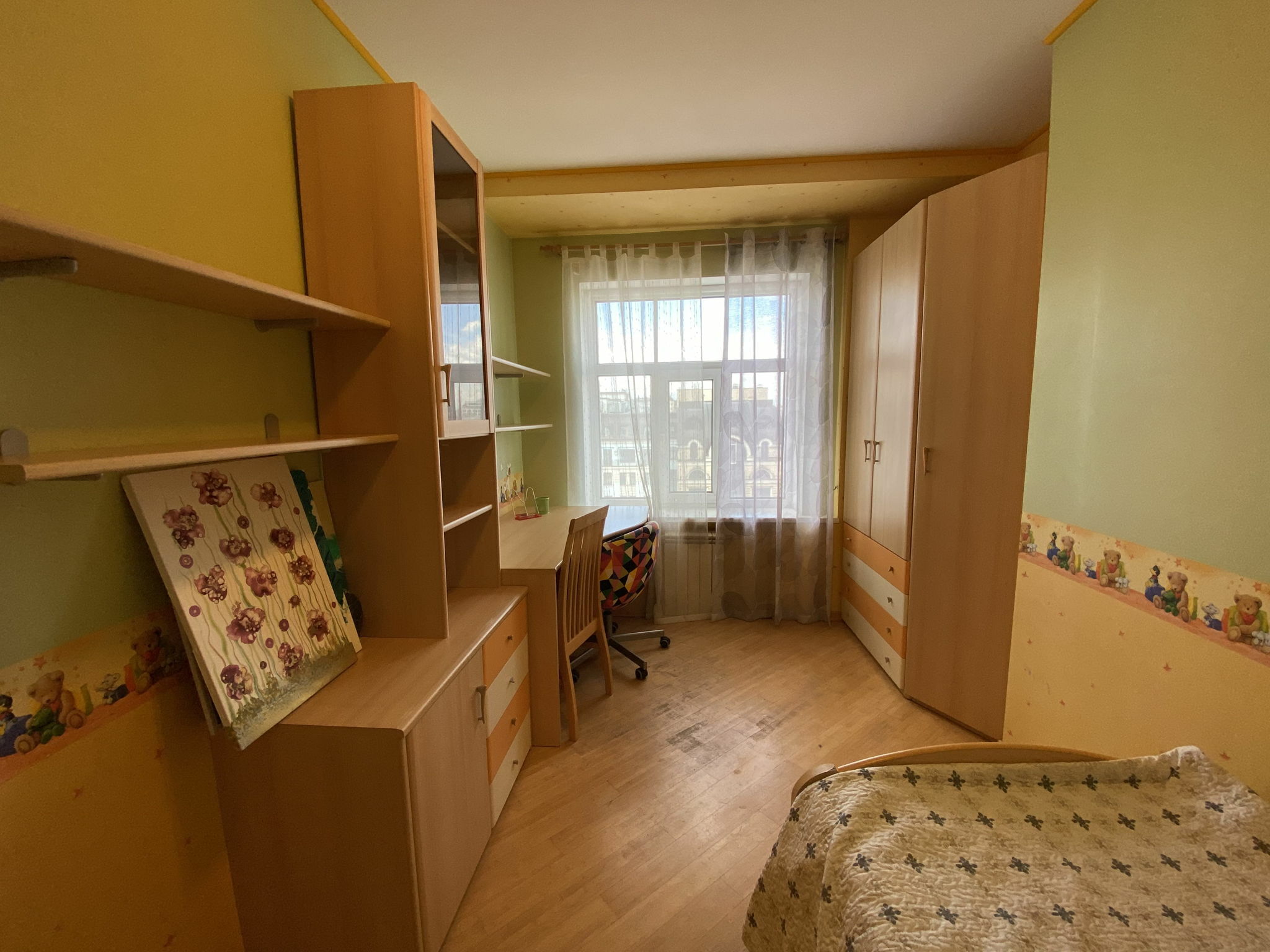 Продаж 4-кімнатної квартири 128 м², Костянтинівська вул., 10