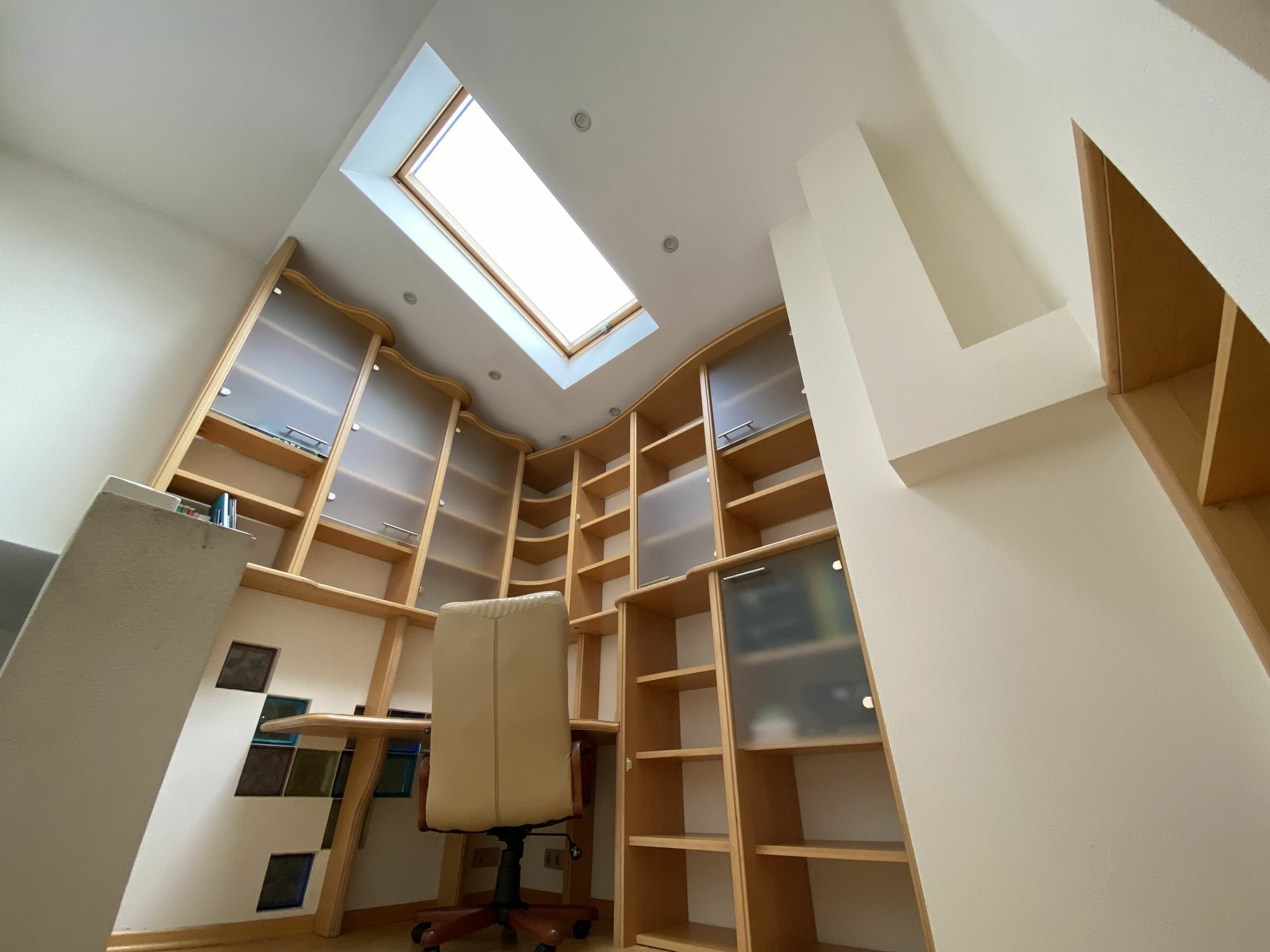 Продаж 4-кімнатної квартири 128 м², Костянтинівська вул., 10