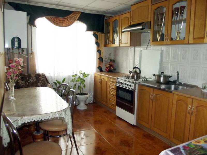 1-комнатная квартира посуточно 36 м², Стебницкая ул., 66