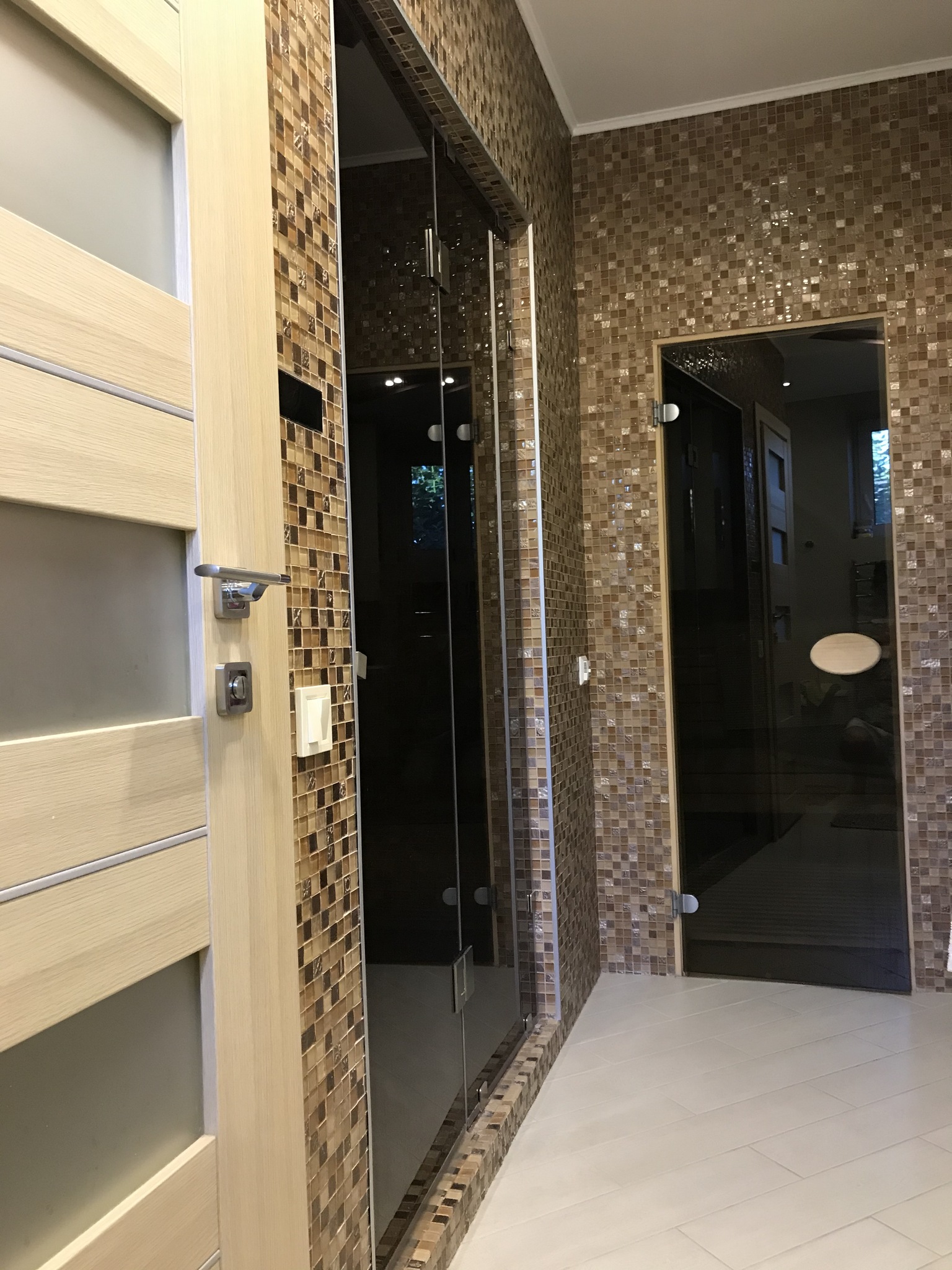 Продаж будинку 380 м²