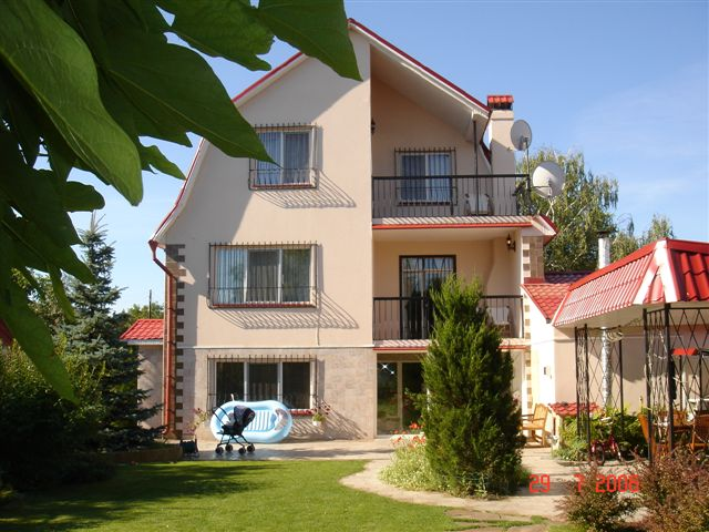 Топ-5 самых дорогих коттеджей в Конча-Заспе