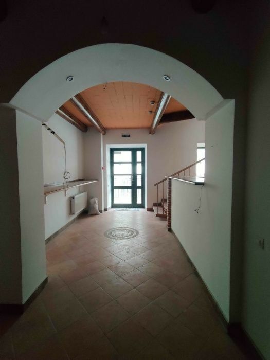 Оренда торговельного приміщення 588 м², Ланжероновская вул.