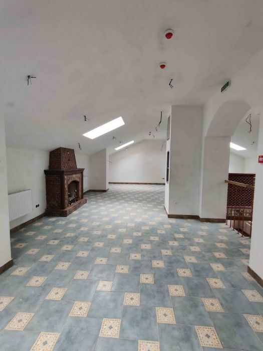 Оренда торговельного приміщення 588 м², Ланжероновская вул.
