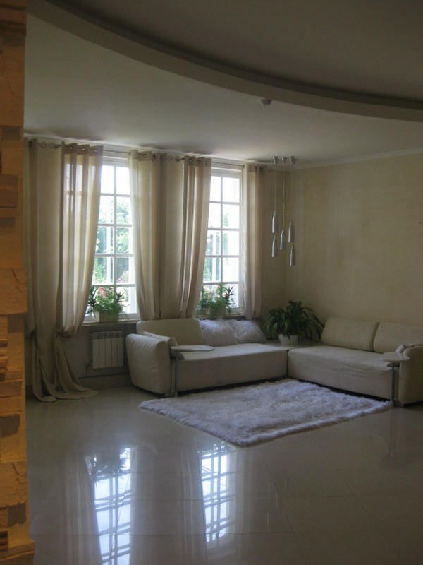 Дом посуточно 350 м², 1-я Садовая ул., 49