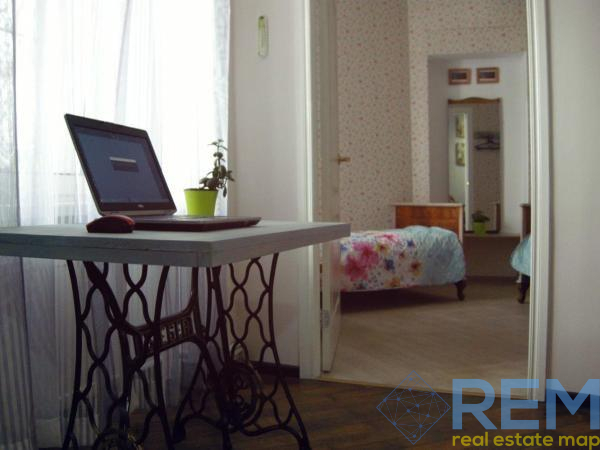 Продаж 290 м², Новосельского вул., 100