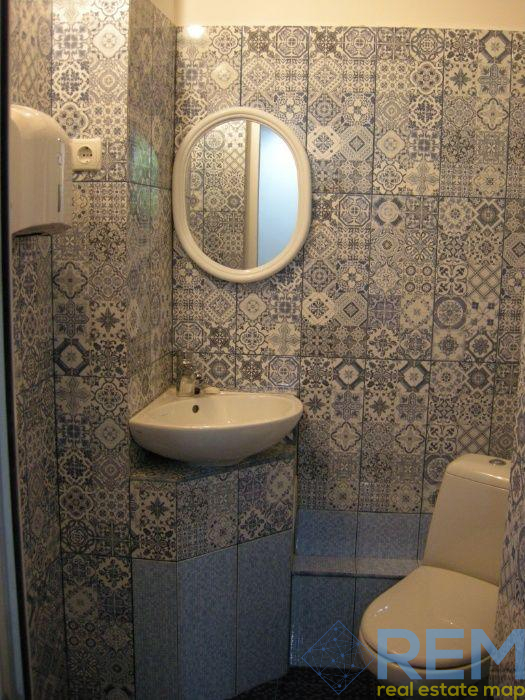 Продаж 290 м², Новосельского вул., 100