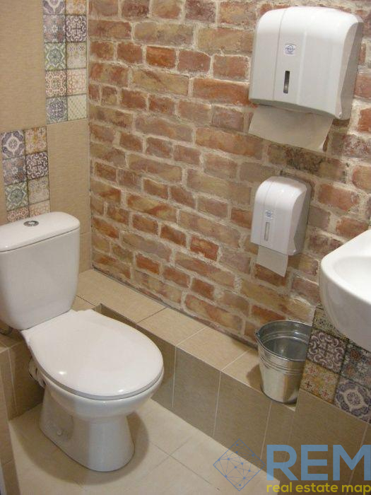 Продаж 290 м², Новосельского вул., 100