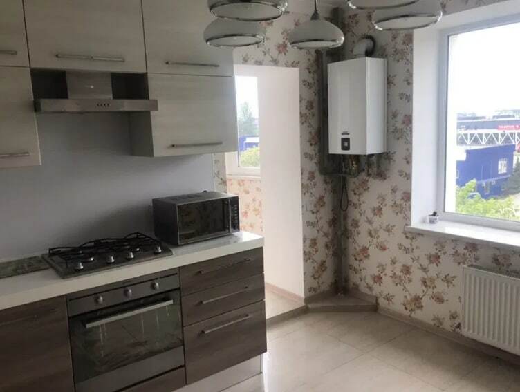 Продаж 2-кімнатної квартири 72 м², Автовокзал ул., 1