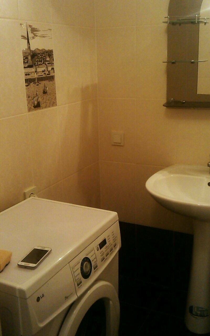 Оренда 1-кімнатної квартири 35 м², Днепропетровская десантный бул., 2/9