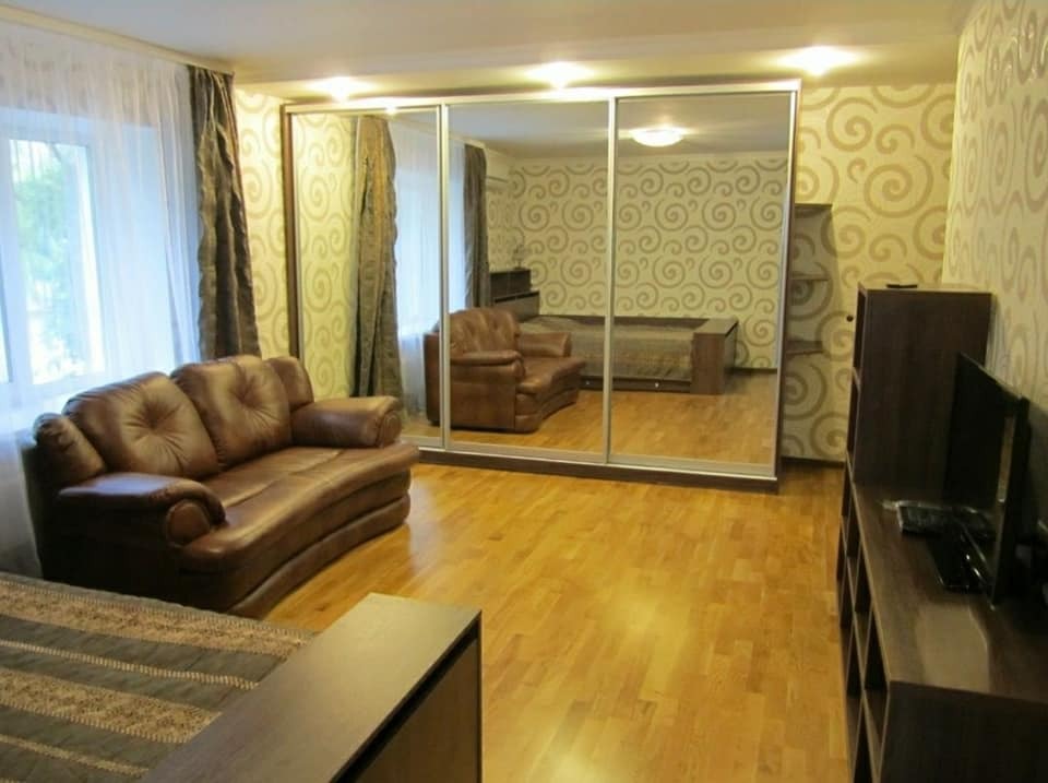 Аренда 2-комнатной квартиры 52 м², Александра Поля просп., 88