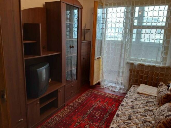 Оренда 3-кімнатної квартири 50 м², Генерала Бочарова вул., днепропетровская ул., 9/16