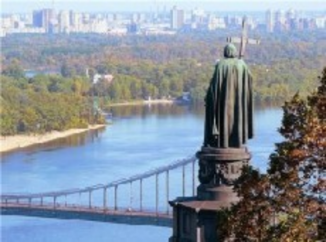 Янукович одобрил новый закон о градостроительной деятельности 