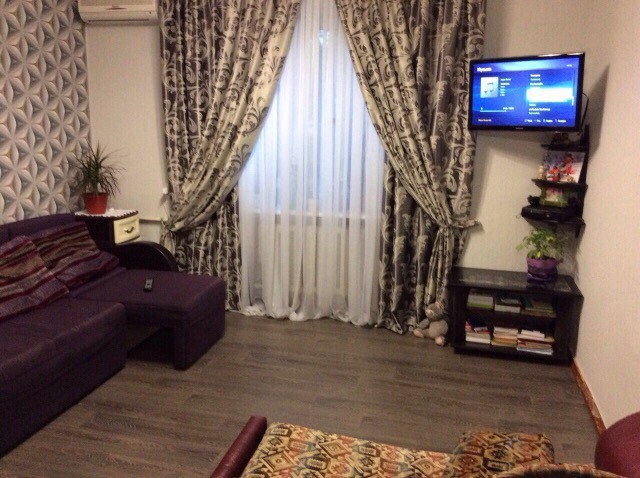 Продаж 2-кімнатної квартири 44 м², Героїв Праці вул., 4