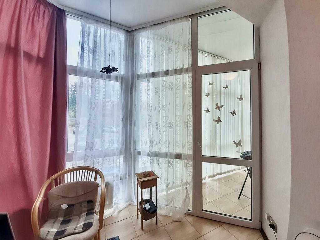 Продаж 3-кімнатної квартири 85 м², Карла Маркса ул., 002