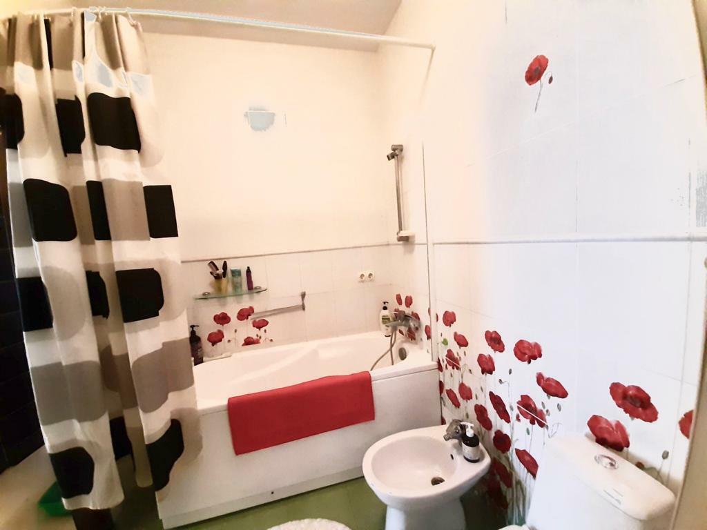 Продажа 3-комнатной квартиры 85 м², Карла Маркса ул., 002