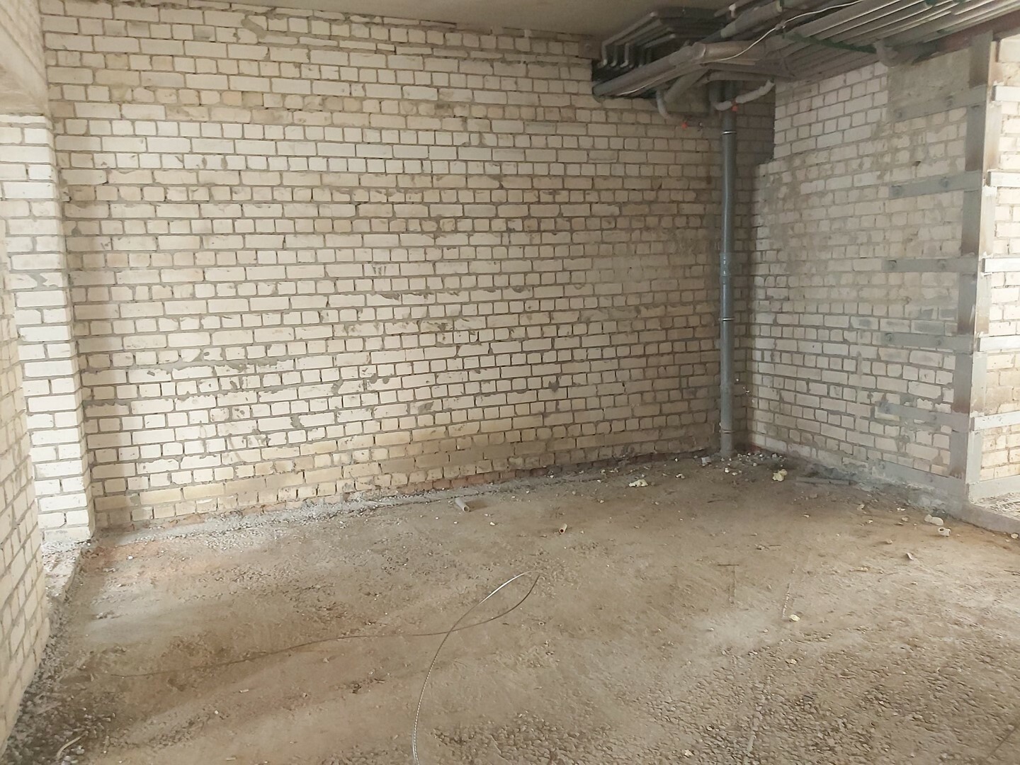 Продаж торговельного приміщення 215 м², Клочківська вул., 101Ж