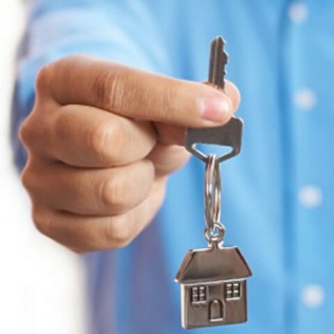 Азаров обещает украинцам дешевое жилье. Начнет с Киева 