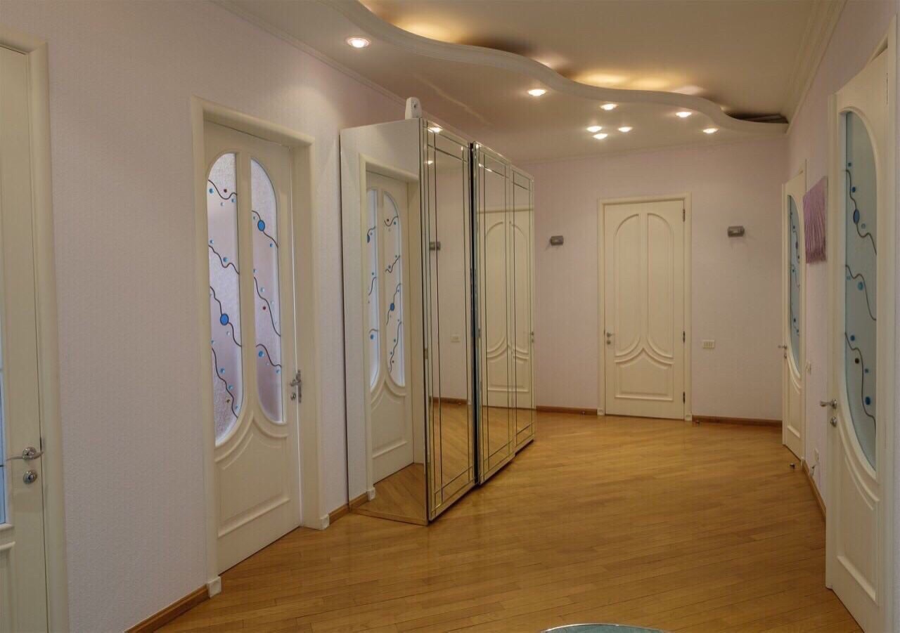 Аренда офиса 170 м², Довженко ул., 6